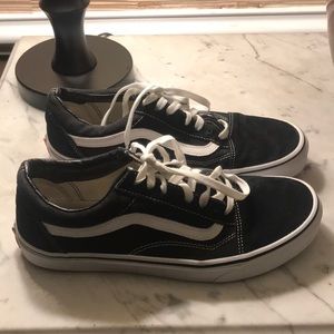 Vans Old Skool black suede mens 9.5/Women’s 11 shoes